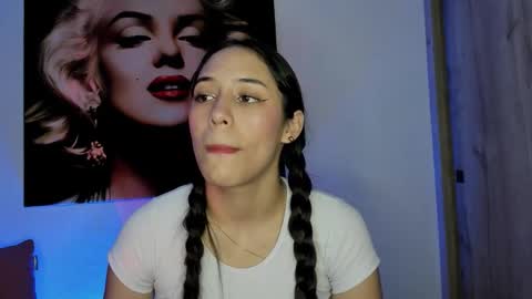 tania06 online show from 10.23.25