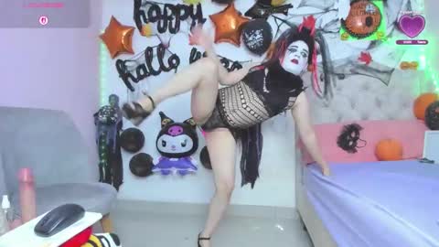 Snapshot of tania_lucia1 chatting on 10.24.25 Tania lucia online show from 10.24.25