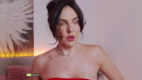 Snapshot of taniaamore chatting on 06.29.26 Tania Amore online show from 06.29.26