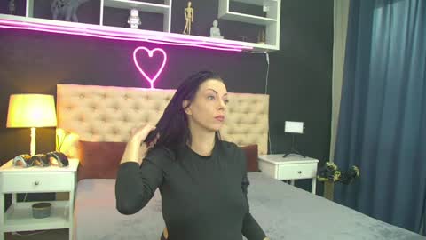 Tania Karevina online show from 05.11.26