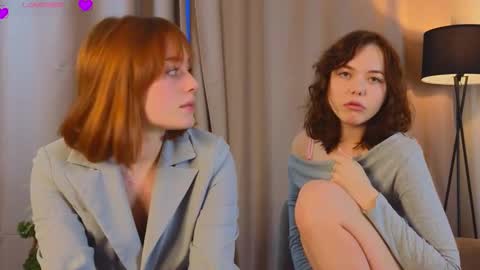 Snapshot of tanishamunshi chatting on 12.14.25 Angela and Victoria online show from 12.14.25