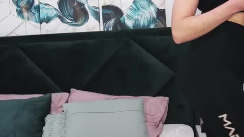 tanyaGrey online show from 02.14.25