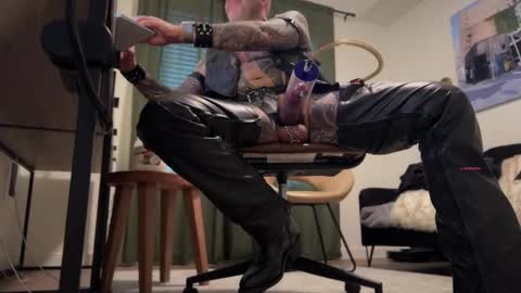 Tank Guy online show from 12.07.24