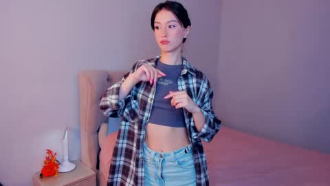 Snapshot of tannaschoeneck chatting on 04.13.26 Anna online show from 04.13.26