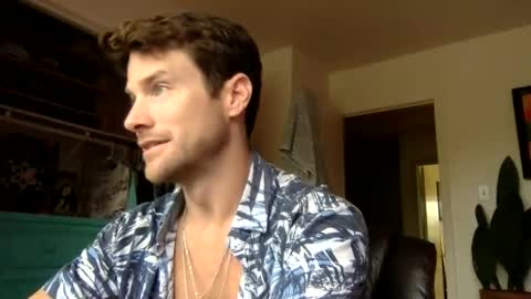 Snapshot of tantrichealing chatting on 04.12.26 Dr. Love online show from 04.12.26