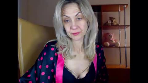 Snapshot of tanya6547 chatting on 03.03.25 tanya online show from 03.03.25
