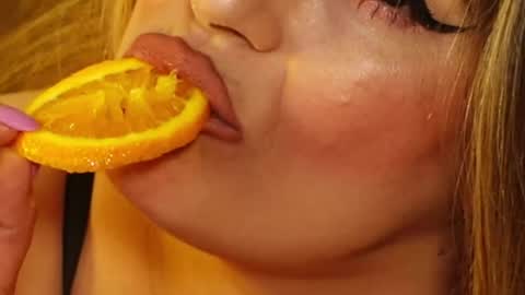 TanyaJade online show from 04.18.26