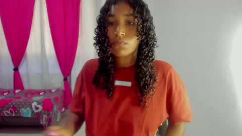 Snapshot of tara_thonson chatting on 04.15.26 tara_thonson online show from 04.15.26