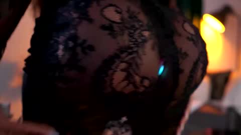 Elliot online show from 04.06.26