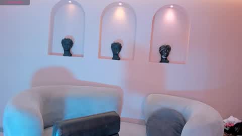 Tara Lawrence online show from 10.19.25