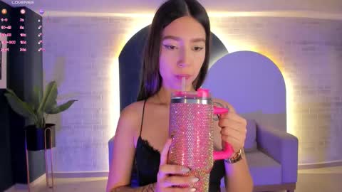 Tara Lawrence online show from 11.29.25