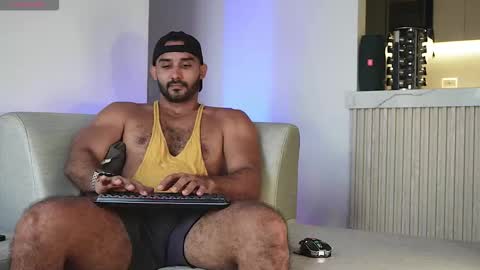 Snapshot of tarek_dan chatting on 09.26.25 Tarek online show from 09.26.25