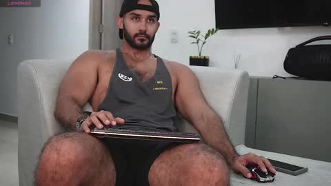 Snapshot of tarek_dan chatting on 10.28.25 Tarek online show from 10.28.25