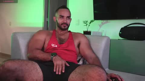 Snapshot of tarek_dan chatting on 10.29.25 Tarek online show from 10.29.25