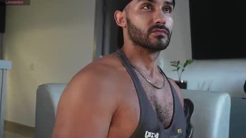 Snapshot of tarek_dan chatting on 10.30.25 Tarek online show from 10.30.25