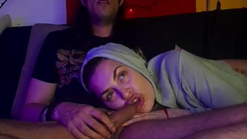 T  J   online show from 11.04.25