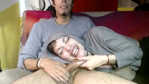 Snapshot of tarian_xxx chatting on 04.20.26 T J online show from 04.20.26