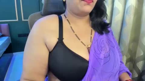 Snapshot of tarivishu23 chatting on 04.23.26 tarivishu23 online show from 04.23.26
