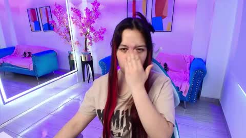 Snapshot of tarly_matches chatting on 10.03.25 Tarly online show from 10.03.25