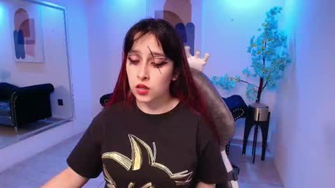 Snapshot of tarly_matches chatting on 11.06.25 Tarly online show from 11.06.25