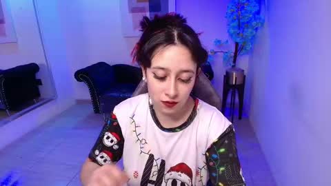 Snapshot of tarly_matches chatting on 11.14.25 Tarly online show from 11.14.25