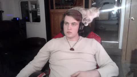 Snapshot of tarus333 chatting on 02.15.26 tarus333 online show from 02.15.26