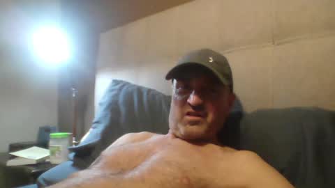 Snapshot of tarzeny77 chatting on 12.24.24 tarzeny77 online show from 12.24.24