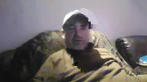 Snapshot of tarzeny77 chatting on 02.18.25 tarzeny77 online show from 02.18.25
