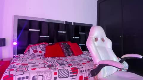 tashasant online show from 11.25.25