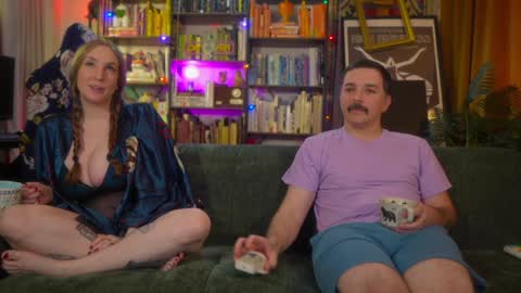 Vivian  Clark online show from 10.15.25