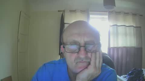 Snapshot of taslicks0739 chatting on 12.15.24 Tas online show from 12.15.24