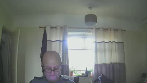 Snapshot of taslicks0739 chatting on 12.31.24 Tas online show from 12.31.24