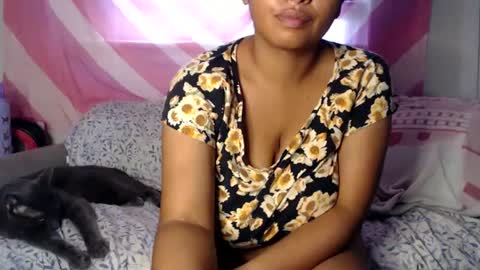 Snapshot of tasteekitty chatting on 09.11.25 Tastee Kitty online show from 09.11.25