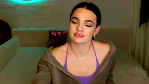 tasty_babyy online show from 01.25.25