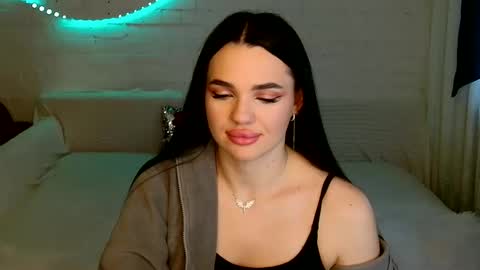 tasty_babyy online show from 11.12.25