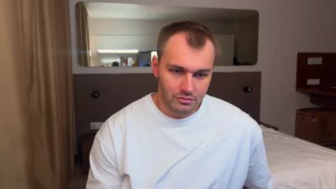 My shows 2100500 UTC3 online show from 11.14.25