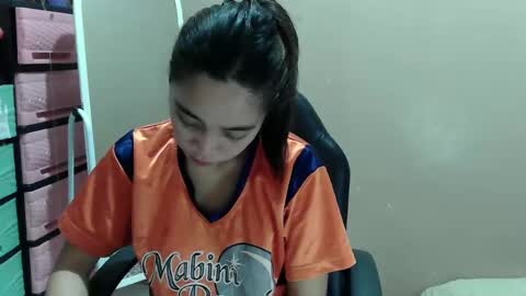 Snapshot of tastyhallie1 chatting on 02.27.25 hallie online show from 02.27.25