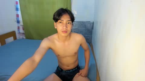 Snapshot of tastylicious_kim chatting on 02.04.26 Ask me online show from 02.04.26