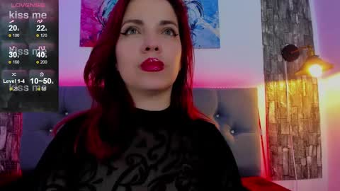 Snapshot of tatiana_sc chatting on 02.21.25 Tatiana SC online show from 02.21.25