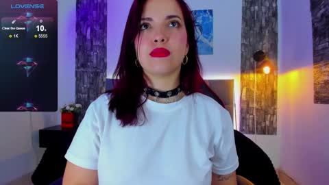 Snapshot of tatiana_sc chatting on 02.25.25 Tatiana SC online show from 02.25.25