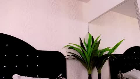 Snapshot of tatiananova chatting on 02.21.26 Tatiana Nova online show from 02.21.26