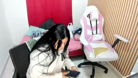 tatihot_6969 online show from 05.07.26