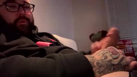 Snapshot of tattedcouple_777 chatting on 01.02.25 MrMrs online show from 01.02.25