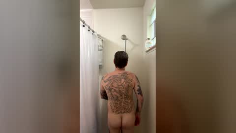 Snapshot of tattedupboyfun chatting on 05.31.26 tattedupboyfun online show from 05.31.26