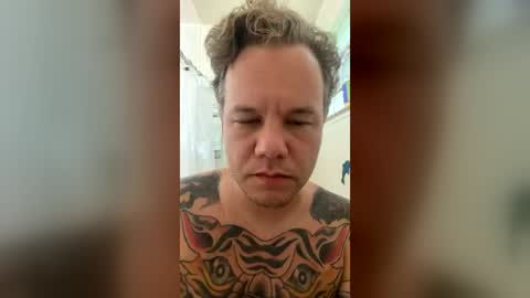 Snapshot of tattedupboyfun chatting on 06.29.26 tattedupboyfun online show from 06.29.26