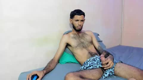 Snapshot of tatto_destroyer chatting on 04.01.26 Fernando online show from 04.01.26