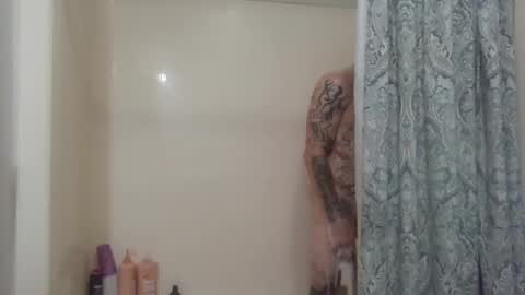 Snapshot of tattoo3333 chatting on 02.12.25 tattoo3333 online show from 02.12.25