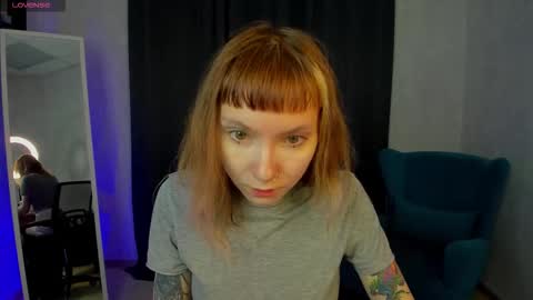 Snapshot of tattoo_artbaby chatting on 09.17.25 tattoo_artbaby online show from 09.17.25