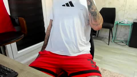 Nicole online show from 09.12.25