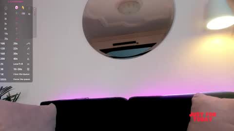 Snapshot of tattoo_ninja_kitty chatting on 01.08.25 Nathalie Hardy online show from 01.08.25